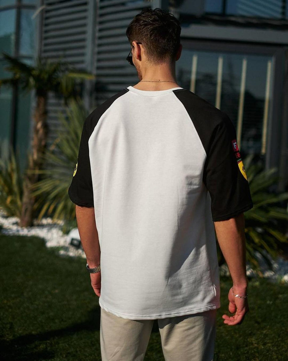 Ferrari Scuderia White & Black Oversized Racing T-Shirt – F1 Streetwear Style